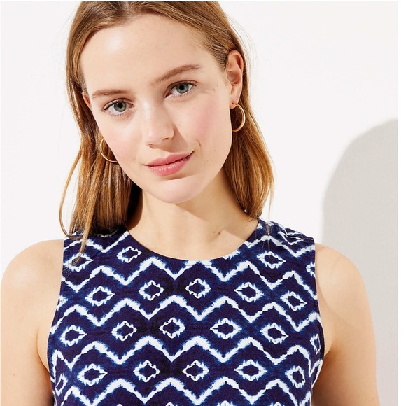 Batik Bar Back Cropped Shell - Picture 2 of 6